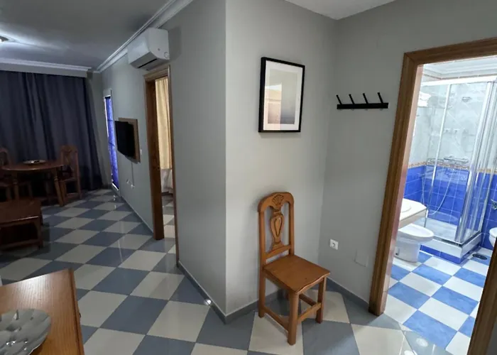 Nina De Oro Torremolinos