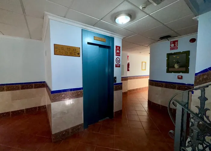 Nina De Oro * Torremolinos